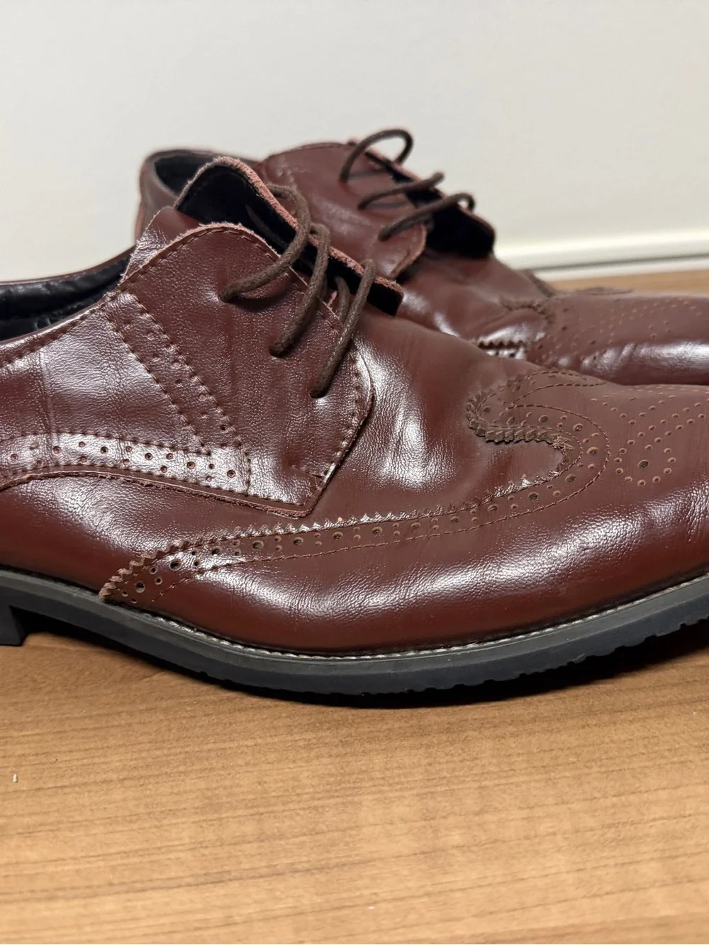 Men's Brown Leather Wingtip Dress Shoes Size 11 (EU 44) Oxfords